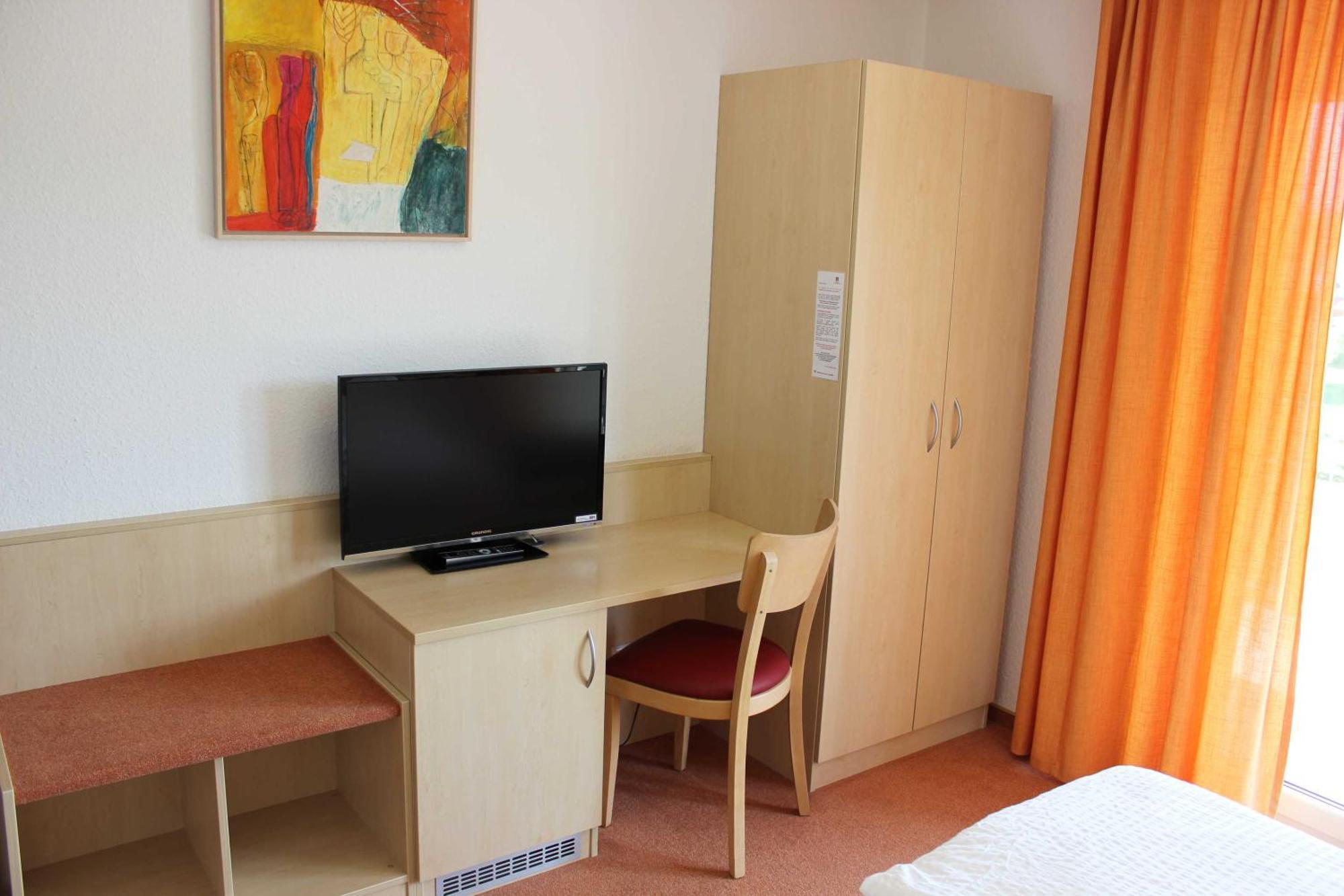 Gaestehaus Zum Wolffenturm Lehrensteinsfeld Room photo