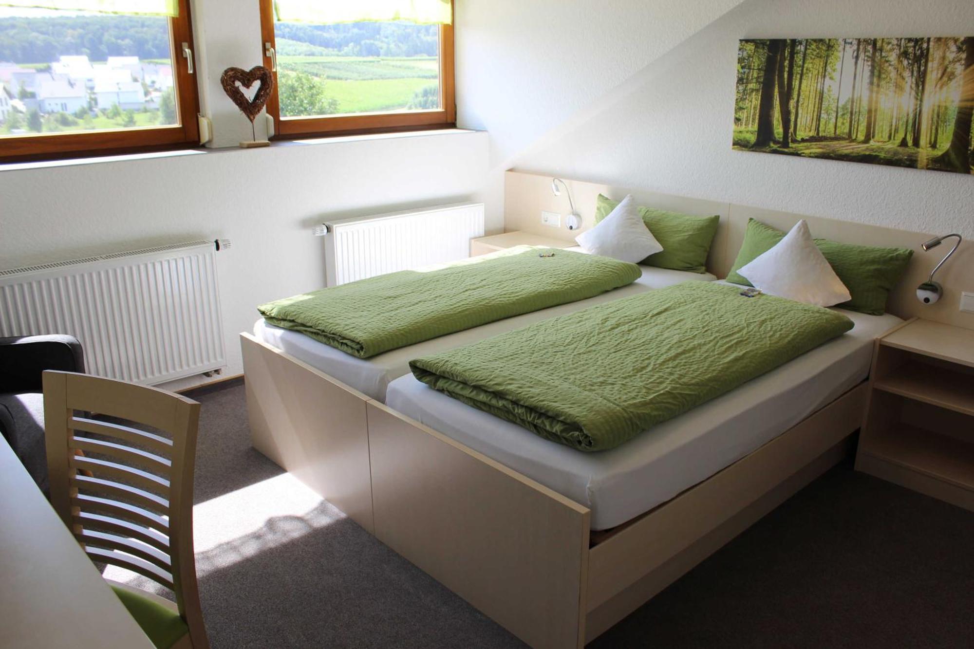 Gaestehaus Zum Wolffenturm Lehrensteinsfeld Room photo